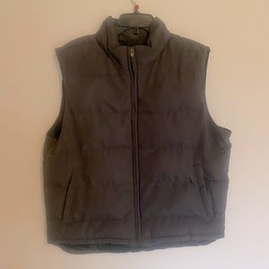 St. John’s Bay Dark Grey Men’s Size Large Puffer Vest
